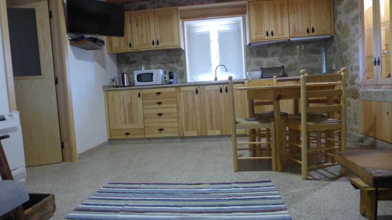 Casas Da Villa - Monsanto - Oliveira E Videira Relva  Exterior foto